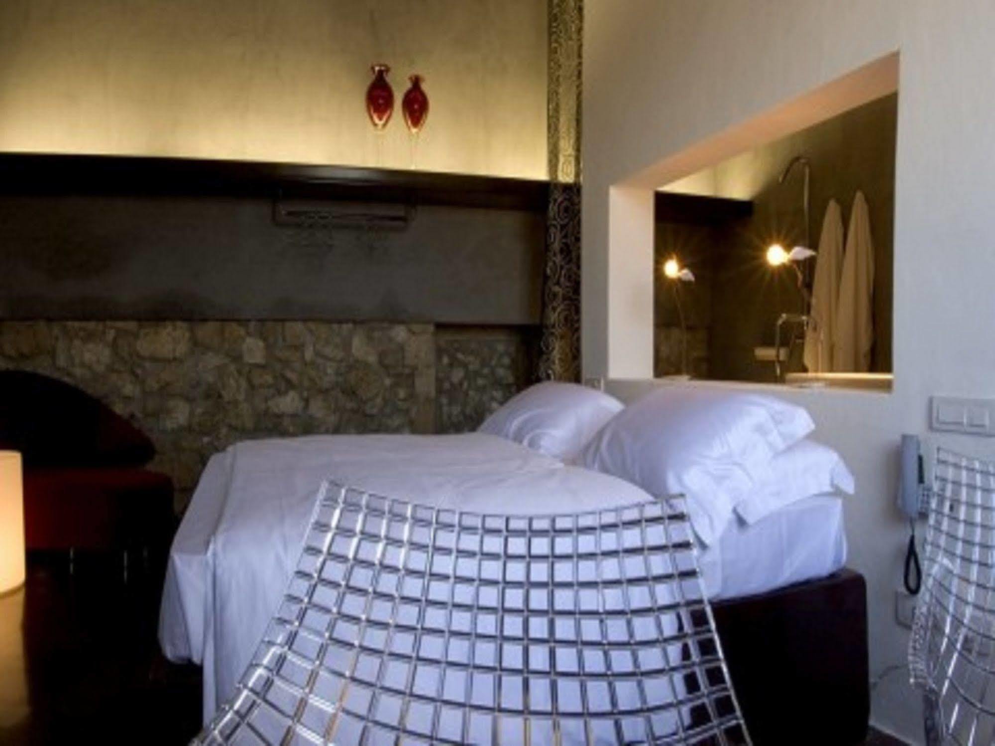 Caol Ishka Hotel Siraküza Dış mekan fotoğraf
